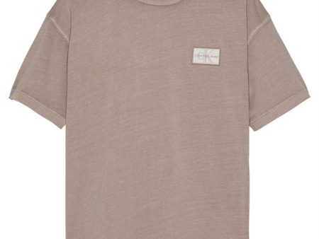 Calvin Klein Badge Mineral Dye T-Shirt Shitake Fashion